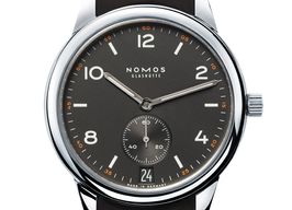 NOMOS Club Automat Datum 774 (2022) - Black dial 42 mm Steel case