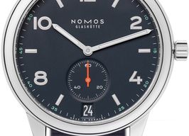 NOMOS Club Automat Datum 776 (2022) - Blue dial 42 mm Steel case