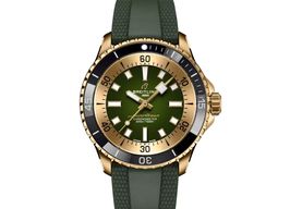 Breitling Superocean 42 N17375201L1S1 (2024) - Groen wijzerplaat 42mm Brons