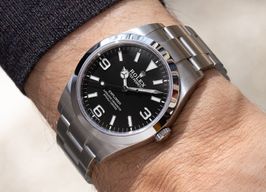 Rolex Explorer 214270 (Unknown (random serial)) - Black dial 39 mm Steel case