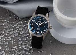 IWC Pilot Mark IW327001 (Onbekend (willekeurig serienummer)) - Zwart wijzerplaat 40mm Staal