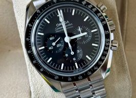 Omega Speedmaster Professional Moonwatch 310.30.42.50.01.002 (2026) - Black dial 42 mm Steel case
