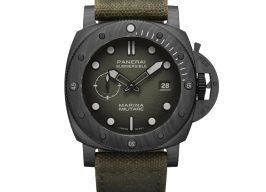 Panerai Submersible PAM01698 (2025) - Green dial 44 mm Carbon case