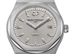 Girard-Perregaux Laureato 80189-11-131-11A (2024) - Silver dial 35 mm Steel case