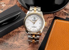 Tudor Glamour Date-Day 56003 (2021) - Silver dial 39 mm Steel case