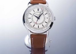 Patek Philippe Calatrava 5212A-001 -