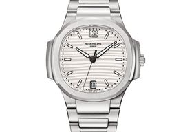 Patek Philippe Nautilus 7118/1A-010 (2022) - Silver dial 35 mm Steel case