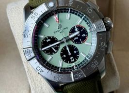 Breitling Avenger AB0147101L1X1 -