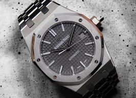 Audemars Piguet Royal Oak Selfwinding 15450ST (Onbekend (willekeurig serienummer)) - Grijs wijzerplaat 37mm Staal