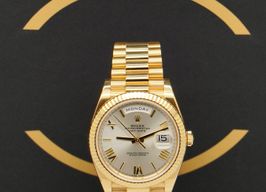 Rolex Day-Date 40 228238 (2019) - Silver dial 40 mm Yellow Gold case