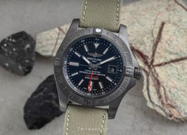 Breitling Avenger II GMT M3239010/BF04 -