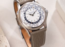 Patek Philippe World Time 5110G (2005) - White dial 38 mm White Gold case