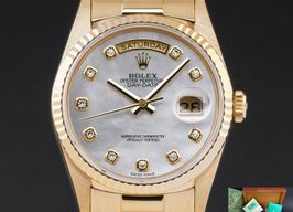 Rolex Day-Date 36 18238 (1995) - Pearl dial 36 mm Yellow Gold case