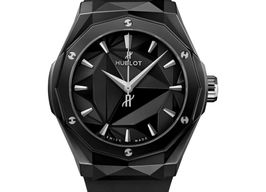 Hublot Classic Fusion 550.CS.1800.RX.ORL21 (2025) - Zwart wijzerplaat 40mm Keramiek