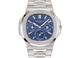 Patek Philippe Nautilus 5740/1G-001 (2025) - Blauw wijzerplaat 40mm Witgoud