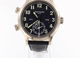 Patek Philippe Calatrava 7234G-001 (2022) - Blue dial 38 mm White Gold case