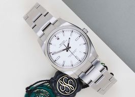 Rolex Oyster Perpetual 34 114200 (2019) - 34mm Staal