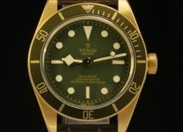 Tudor Black Bay Fifty-Eight 79018V (2023) - Green dial 39 mm Yellow Gold case