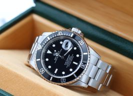 Rolex Submariner Date 16610 -