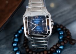 Cartier Santos WSSA0063 (2023) - Blue dial 35 mm Steel case