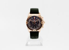 Breitling Chronomat 42 RB0134101B1S1 (2024) - Grijs wijzerplaat 42mm Roodgoud