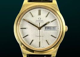 Omega Genève 166.0169 (1972) - White dial 36 mm Gold/Steel case