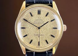 Omega Constellation 167.021 (1966) - Gold dial 33 mm Yellow Gold case