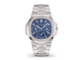 Patek Philippe Nautilus 5740/1G-001 -