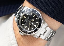 Rolex Sea-Dweller 1665 (1981) - Black dial 40 mm Steel case