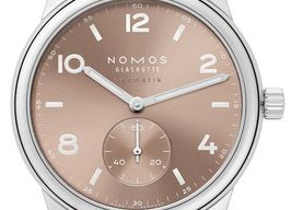 NOMOS Club Neomatik 762 (2026) - Brons wijzerplaat 40mm Staal