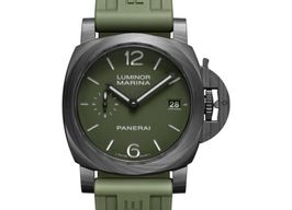 Panerai Luminor PAM01526 (2025) - Green dial 40 mm Carbon case