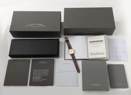 A. Lange & Söhne Saxonia 380.033 -