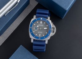 Panerai Luminor Submersible PAM00959 (Unknown (random serial)) - Grey dial 42 mm Steel case