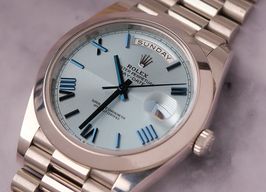 Rolex Day-Date 40 228206 (Unknown (random serial)) - Blue dial 40 mm Platinum case