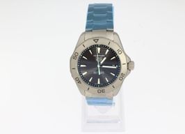 TAG Heuer Aquaracer WBP1180.BF0000 (2025) - Zwart wijzerplaat 40mm Titanium