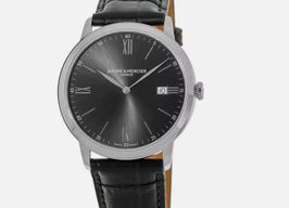 Baume & Mercier Classima M0A10416 (2025) - Grijs wijzerplaat 42mm Staal