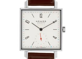 NOMOS Tetra Neomatik 421 (2025) - Wit wijzerplaat 33mm Staal