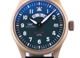 IWC Pilot Spitfire UTC IW327101 (2021) - Green dial 41 mm Bronze case
