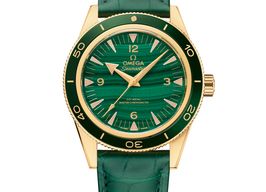 Omega Seamaster 300 234.63.41.21.99.001 (2025) - Green dial 41 mm Yellow Gold case