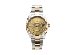 Rolex Sky-Dweller 326933 (Unknown (random serial)) - 42 mm Gold/Steel case