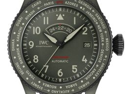 IWC Pilot IW395601 (2026) - Green dial 46 mm Ceramic case
