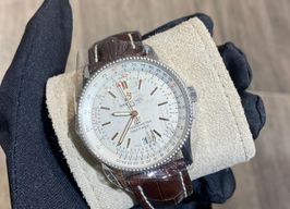 Breitling Navitimer A17395F41G1P3 (2024) - Silver dial 35 mm Steel case