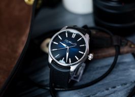 H. Moser & Cie. Pioneer 3200-1200 (2021) - Blue dial 42 mm Steel case