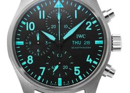 IWC Pilot Chronograph IW388108 (2026) - Zwart wijzerplaat 41mm Titanium