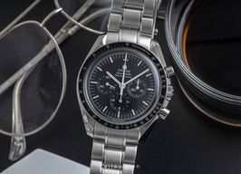 Omega Speedmaster Professional Moonwatch 311.30.42.30.01.005 (Unknown (random serial)) - Black dial 42 mm Steel case