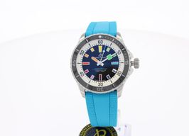 Breitling Superocean 42 A17375211B2S1 (2025) - Black dial 43 mm Steel case
