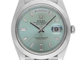 Rolex Day-Date 40 228206 (2021) - Blauw wijzerplaat 40mm Platina