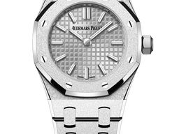 Audemars Piguet Royal Oak Mini 67630BC.GG.1312BC.01 (2025) - Silver dial 23 mm White Gold case