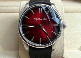 H. Moser & Cie. Pioneer 3200-1207 -