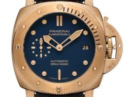 Panerai Luminor Submersible PAM01074 (2026) - Blauw wijzerplaat 42mm Brons
